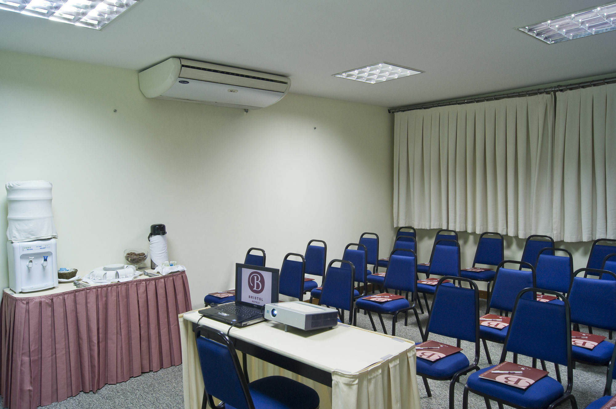Slaviero Vitoria Hotel Luaran gambar